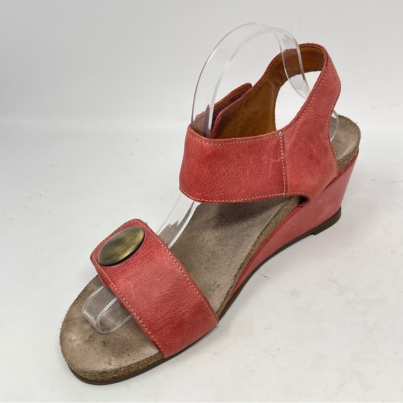 Taos Carousel 3 Wedge Sandals Womens 9 - 9.5 EU 40 Red Leather Ankle Strap - Picture 10 of 16